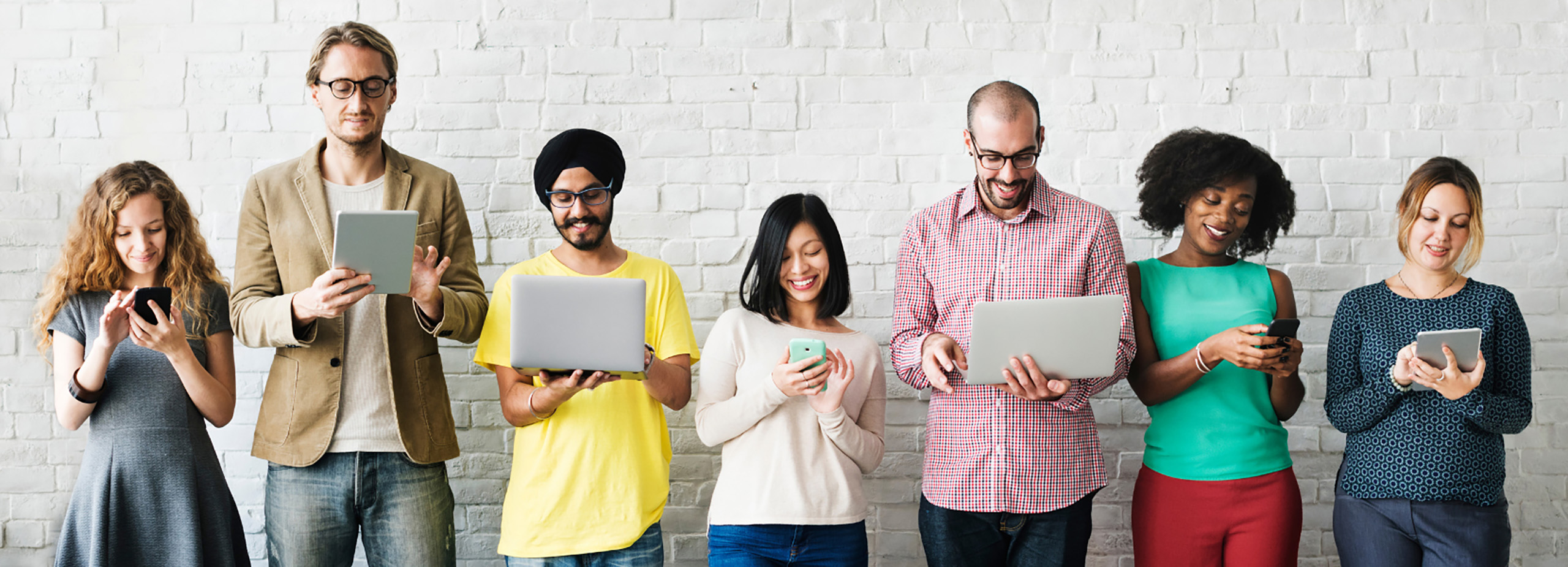 7 people on various devices